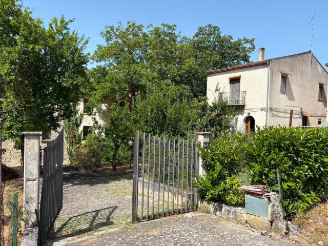 Villetta indipendente in vendita di 221 m² in Contrada Caporio