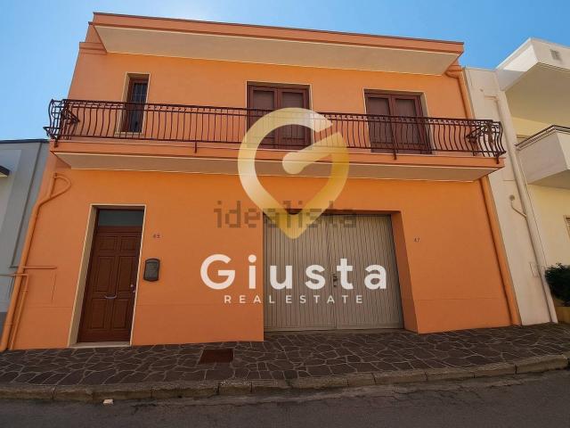 Villetta indipendente in vendita di 222 m² in Via Alcide de Gasperi, 45