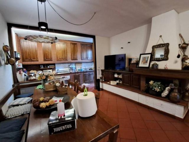 Villetta indipendente in vendita di 222 m² in Via Lavoria