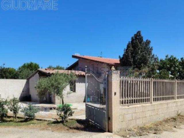 Villetta indipendente in vendita di 222 m² in Località is uccheddus