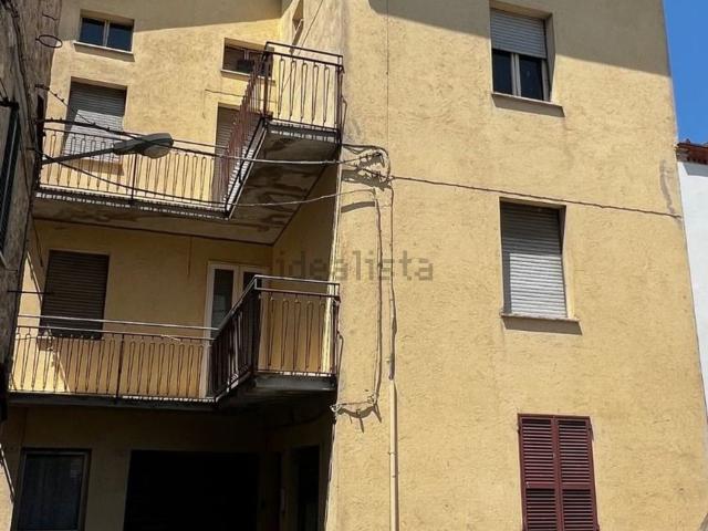 Villetta indipendente in vendita di 222 m² in Piazza Giuseppe Mazzini