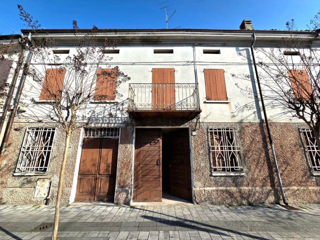 Villetta indipendente in vendita di 223 m² in Via Pieve