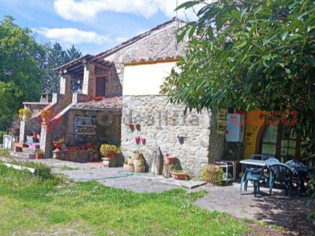 Villetta indipendente in vendita di 223 m² in Località Casa al Cincio