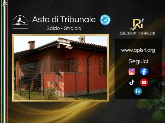 Villetta indipendente in vendita di 224 m² in Via Giovanni Amendola