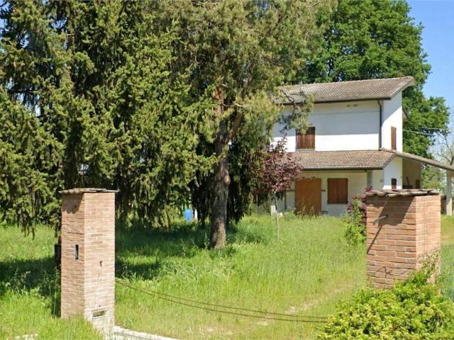 Villetta indipendente in vendita di 224 m² in Via per Modena