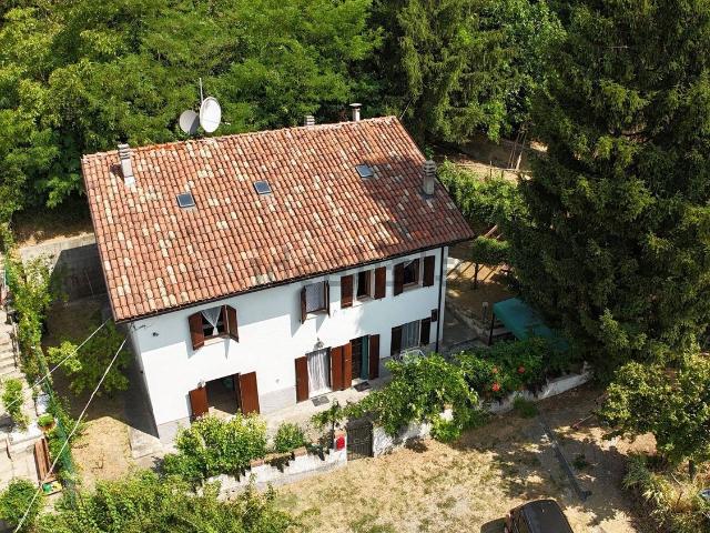 Villetta indipendente in vendita di 224 m² in Via Piazze, 48