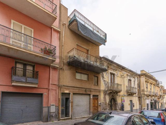 Villetta indipendente in vendita di 224 m² in Via Umberto, 28