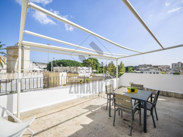 Villetta indipendente in vendita di 225 m² in Via Mandalà, 8