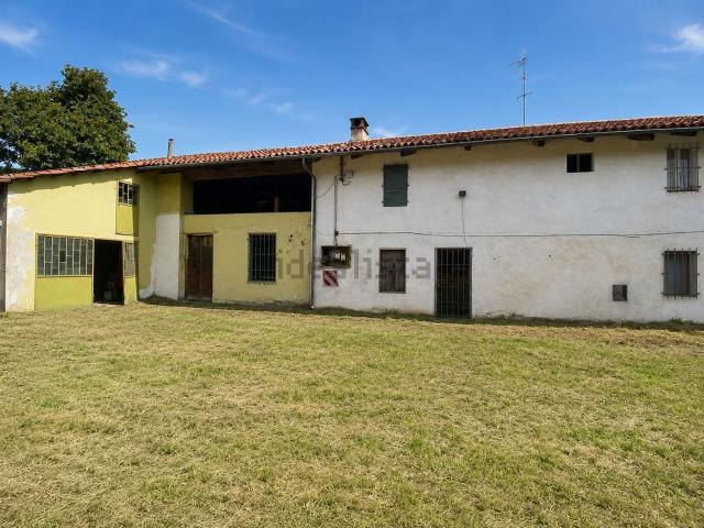 Villetta indipendente in vendita di 225 m² in Via Martiri di Ceresole