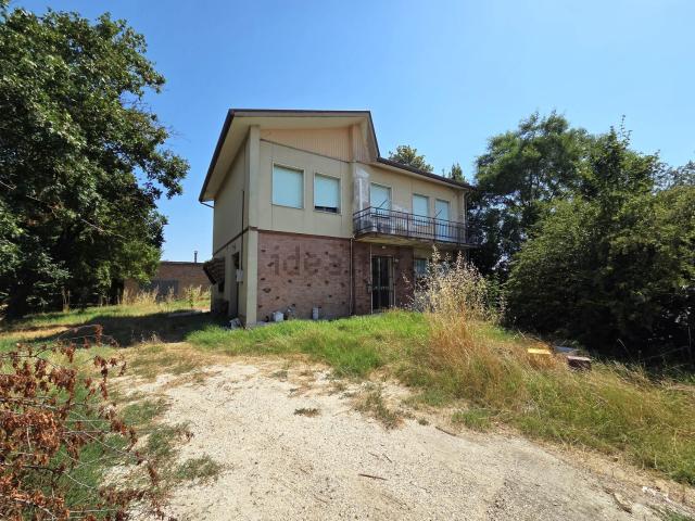 Villetta indipendente in vendita di 225 m² in Via Mensa