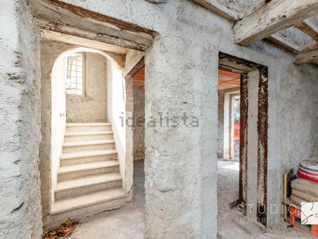 Villetta indipendente in vendita di 225 m² in Via San Felice e Piteccio