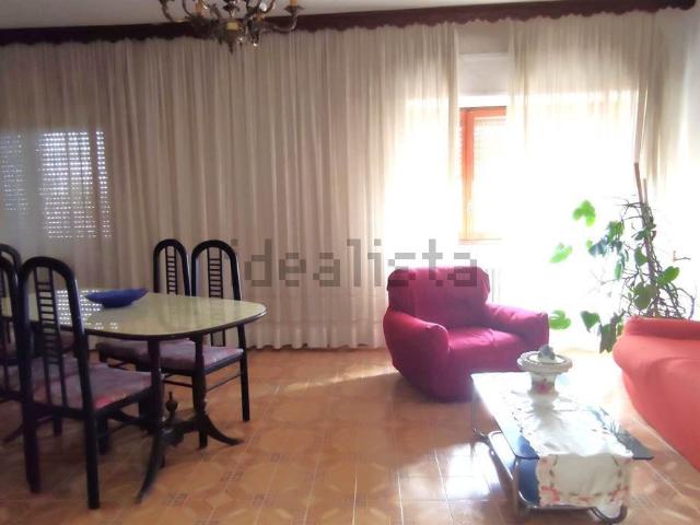 Villetta indipendente in vendita di 225 m² in Via Roma