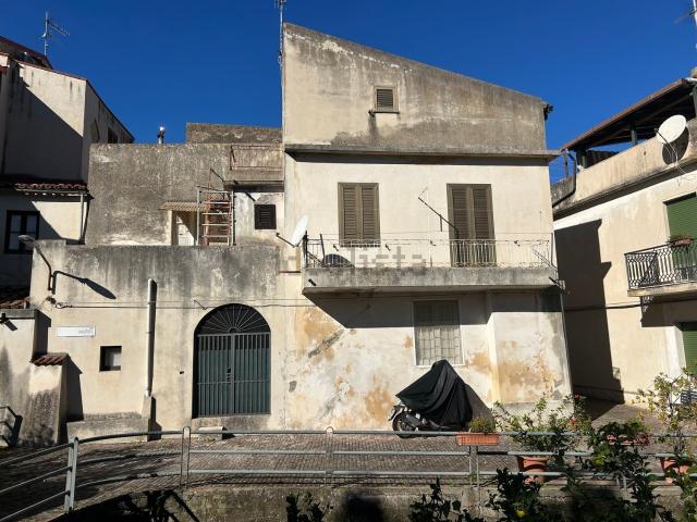 Villetta indipendente in vendita di 225 m² in Via Rinazzo, 10
