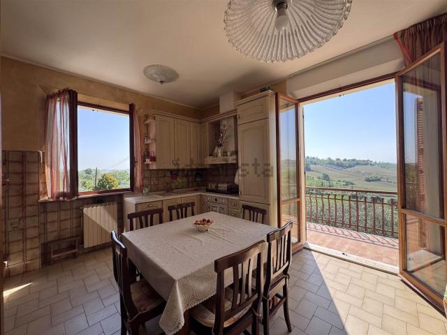 Villetta indipendente in vendita di 225 m² in Contrada Sant&apos  Isidoro, 73