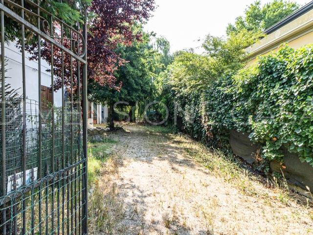 Villetta indipendente in vendita di 226 m² in Via Canalvecchio S 27