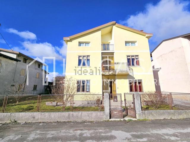 Villetta indipendente in vendita di 226 m² in Via Belvedere, 15