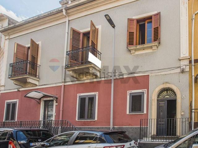 Villetta indipendente in vendita di 226 m² in Via Gemma, 41
