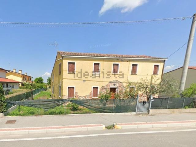 Villetta indipendente in vendita di 226 m² in Via Mazzini, 55