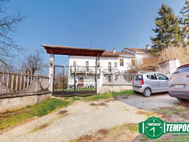 Villetta indipendente in vendita di 226 m² in Via Mugarone