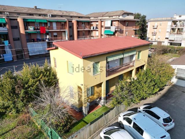 Villetta indipendente in vendita di 226 m² in Via Padre Girotti, 8