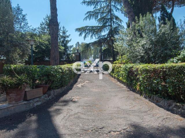 Villetta indipendente in vendita di 227 m² in Via di Casal del Marmo, 166