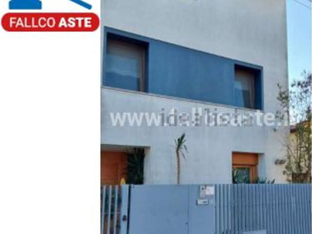 Villetta indipendente in vendita di 227 m² in Via Jacopo da Montagnana, 78