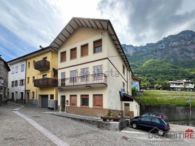 Villetta indipendente in vendita di 228 m² in Via Cappella Votiva