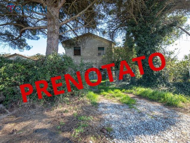 Villetta indipendente in vendita di 228 m² in Via Rigossa Destra, 66