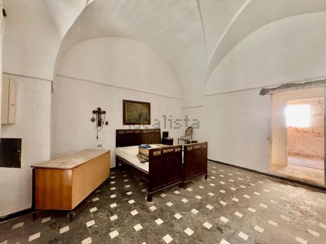 Villetta indipendente in vendita di 228 m² in Via Umberto I, 22