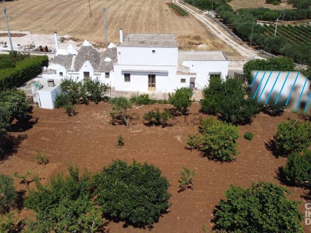 Villetta indipendente in vendita di 228 m² in Strada Provinciale 61