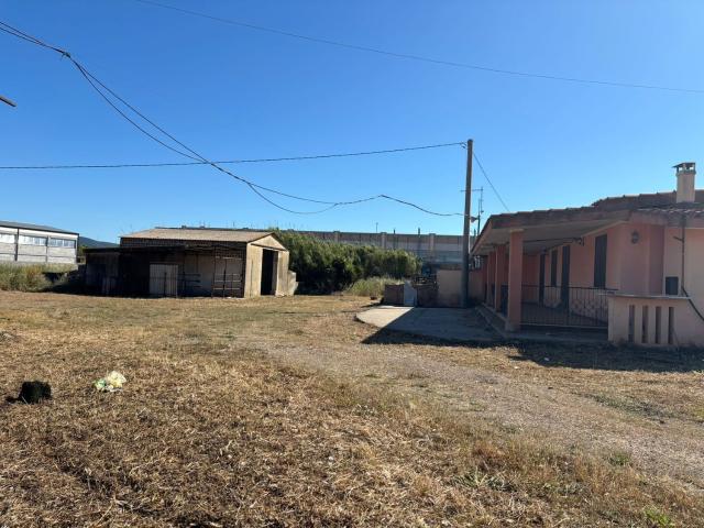 Villetta indipendente in vendita di 229 m² in Viale Orsa Maggiore