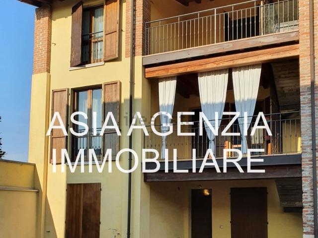 Villetta indipendente in vendita di 229 m² in Piazza San Giacomo