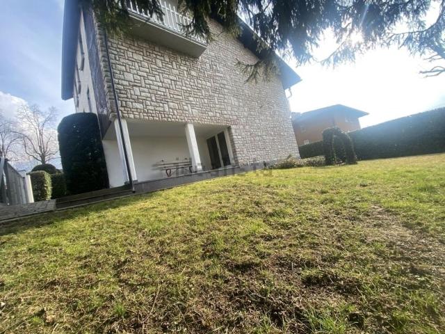 Villetta indipendente in vendita di 230 m²