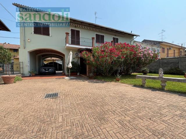 Villetta indipendente in vendita di 230 m² in Via Col. Carlo Martinotti, 25