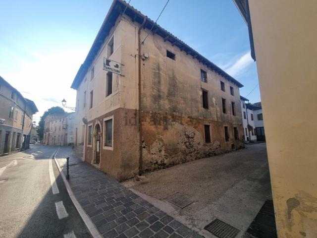 Villetta indipendente in vendita di 230 m² in Via Castelletto, 40