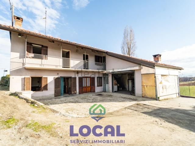 Villetta indipendente in vendita di 230 m² in Via Cuneo, 720
