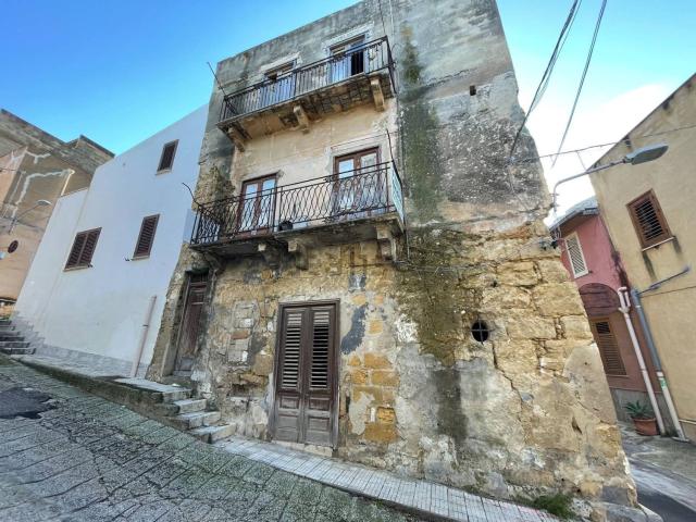 Villetta indipendente in vendita di 230 m² in Via Aragona, 14