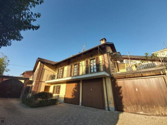 Villetta indipendente in vendita di 230 m² in Via braia, 9