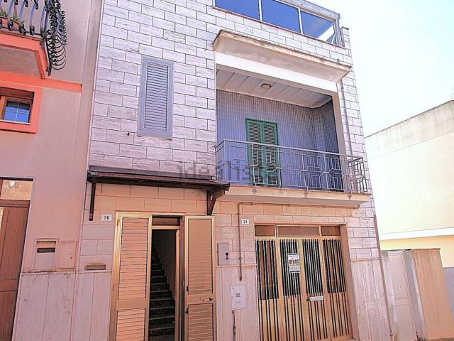 Villetta indipendente in vendita di 230 m² in Via Galilei