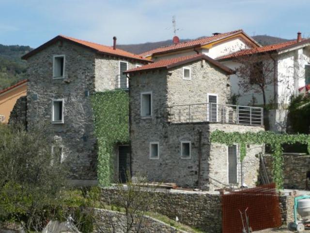 Villetta indipendente in vendita di 230 m² in Via dei Molini, 150