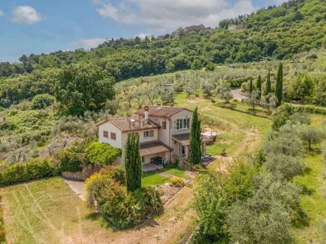 Villetta indipendente in vendita di 230 m² in Via del Monte Vaso