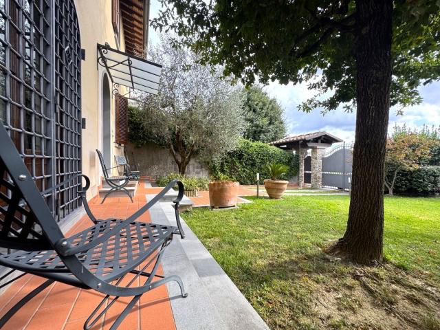 Villetta indipendente in vendita di 230 m² in Via di Cantagallo