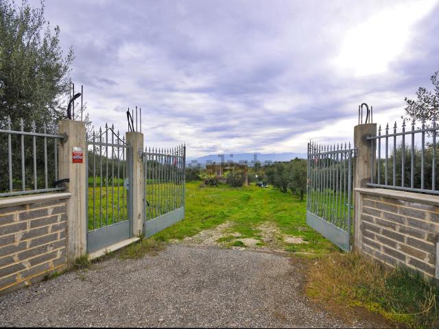 Villetta indipendente in vendita di 230 m² in Via di Quarto Grande, 177