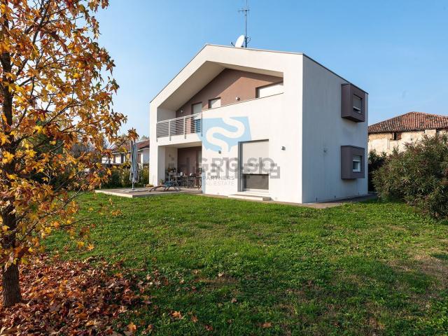 Villetta indipendente in vendita di 230 m² in Via E. Gastaldo, 4