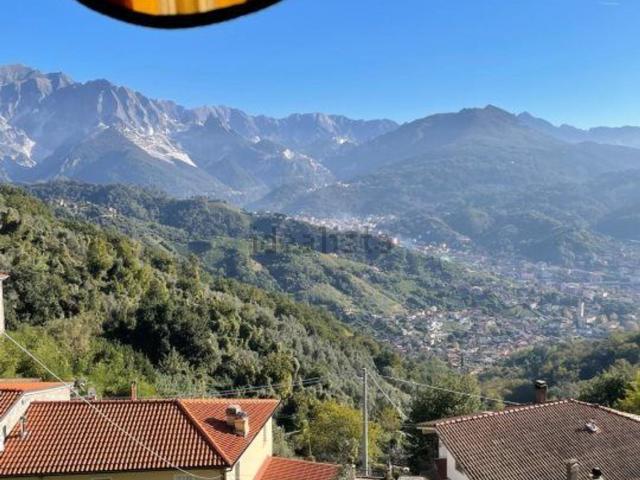 Villetta indipendente in vendita di 230 m² in Via Fontia, 12