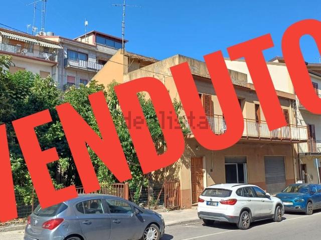 Villetta indipendente in vendita di 230 m² in Via Industriale
