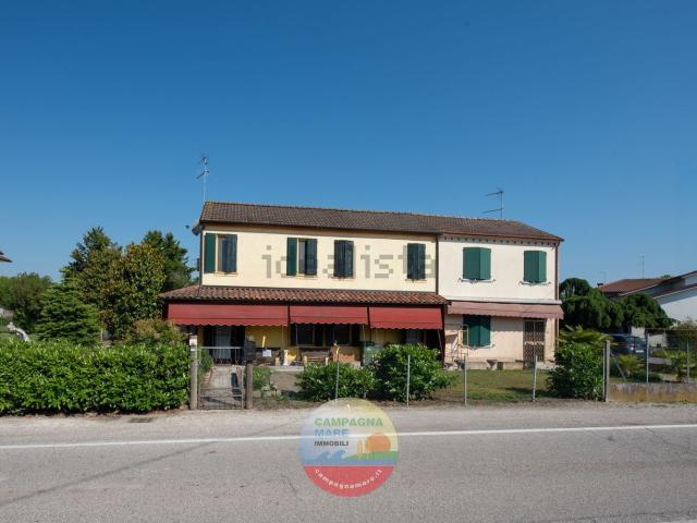 Villetta indipendente in vendita di 230 m² in Via II Febbraio, 10