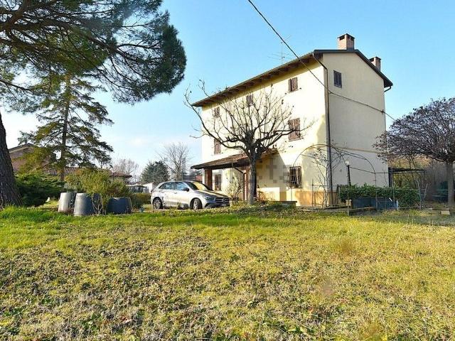 Villetta indipendente in vendita di 230 m² in Via Ovada
