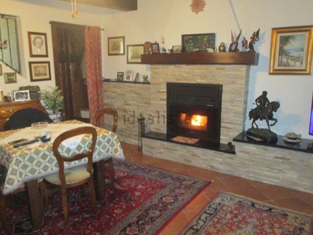 Villetta indipendente in vendita di 230 m² in Via Monteceresino