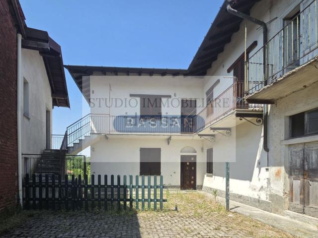 Villetta indipendente in vendita di 230 m² in Via Montello, 43
